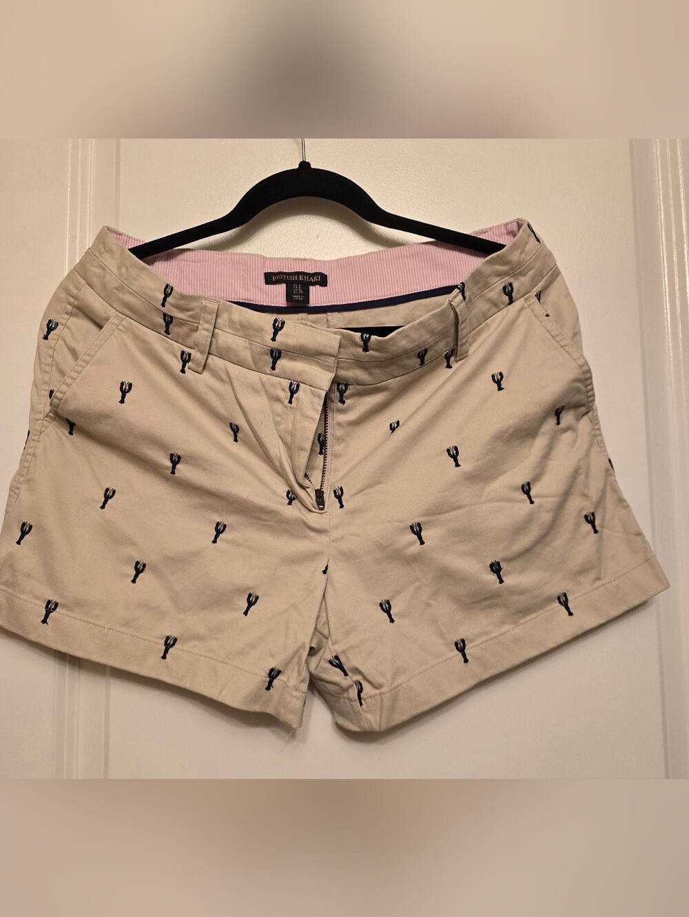 British Khaki Beige Jacket with Embroidered Navy Lobsters Size 8